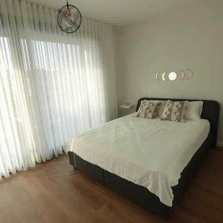 Holiday home Luxurious, Modern With Private Pool In